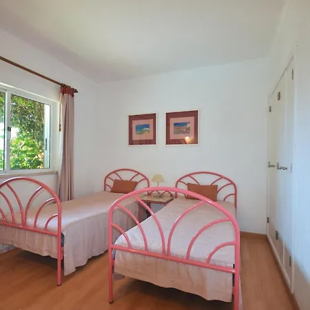 Modern, Comfortable And Well Equipped Private Pool Villa Quarteira