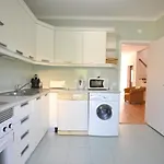 Stylish And Well-equipped, Private Pool, Close To Amenities, Free Ac Wifi Quarteira