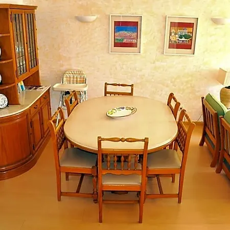 Stylish And Well-equipped, Private Pool, Close To Amenities, Free Ac Wifi Villa
