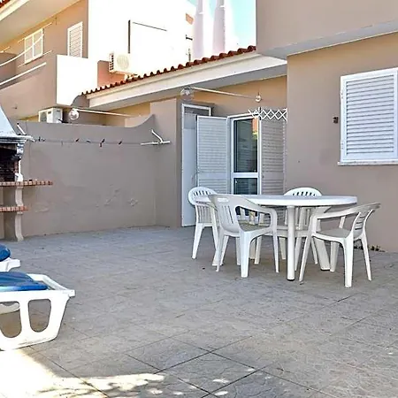 Stylish And Well-equipped, Private Pool, Close To Amenities, Free Ac Wifi *