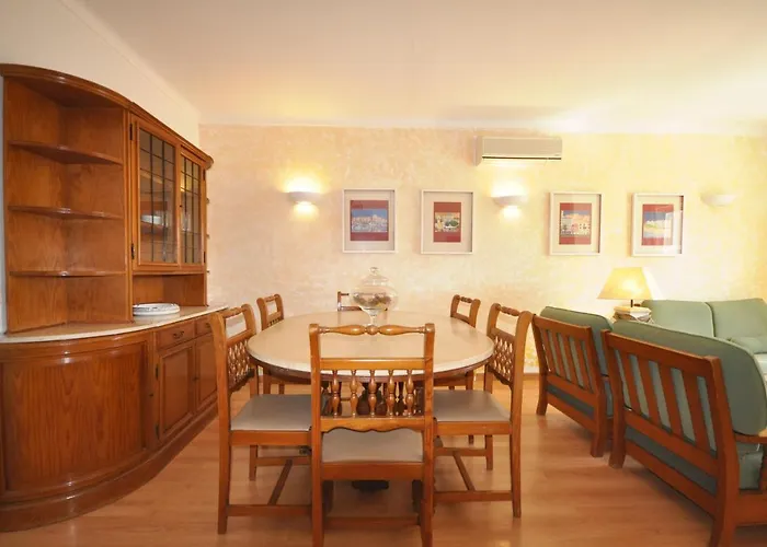 Stylish And Well-equipped, Private Pool, Close To Amenities, Free Ac Wifi