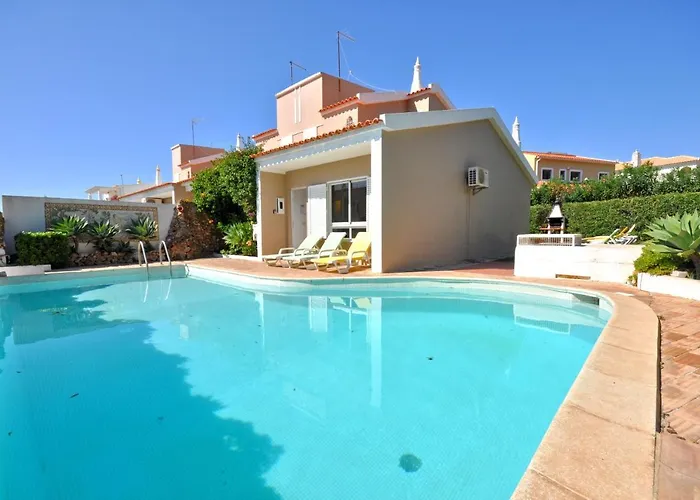 Stylish And Well-equipped, Private Pool, Close To Amenities, Free Ac Wifi * Quarteira